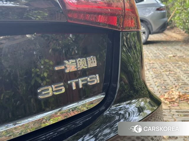 Audi A6L id 3890619 из Китая 10
