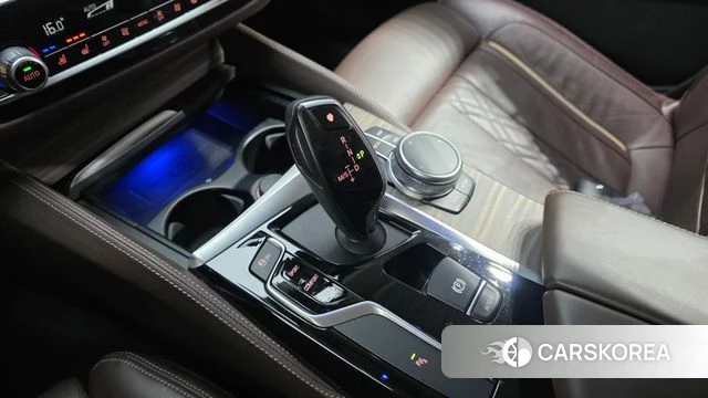 BMW 5 Series (G30) id 4429758 из Кореи 31