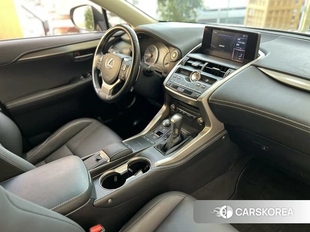 Lexus NX id 4213582 из Китая 15
