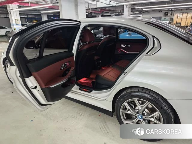 BMW i3 id 4348587 из Китая 31