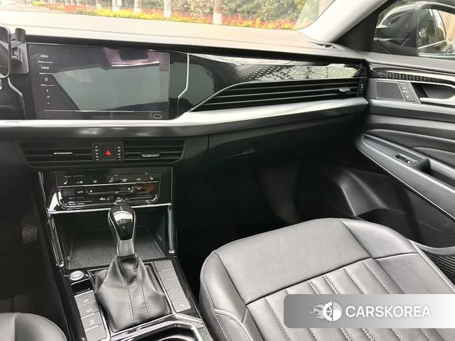 Volkswagen Passat id 4273297 из Китая 14