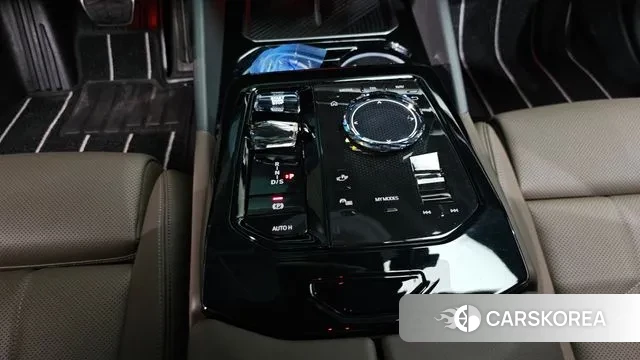 BMW 5 Series (G60) id 3388445 из Кореи 18