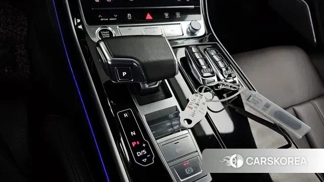 Audi A8 (D5) id 3630596 из Кореи 18