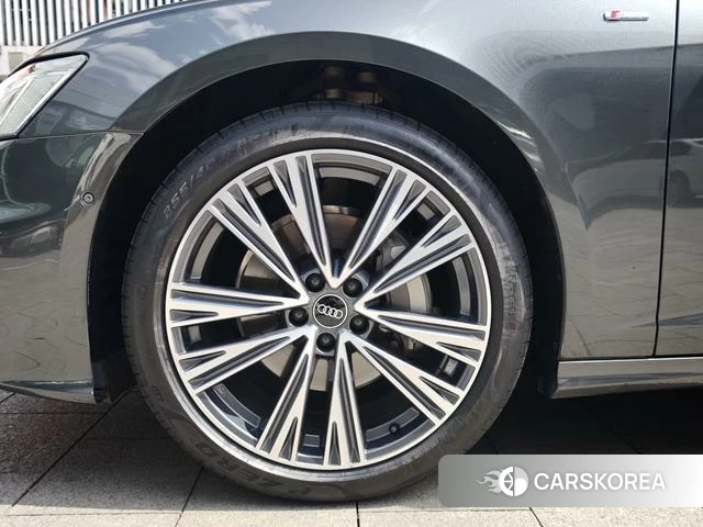 Audi A6L id 4265934 из Китая 27