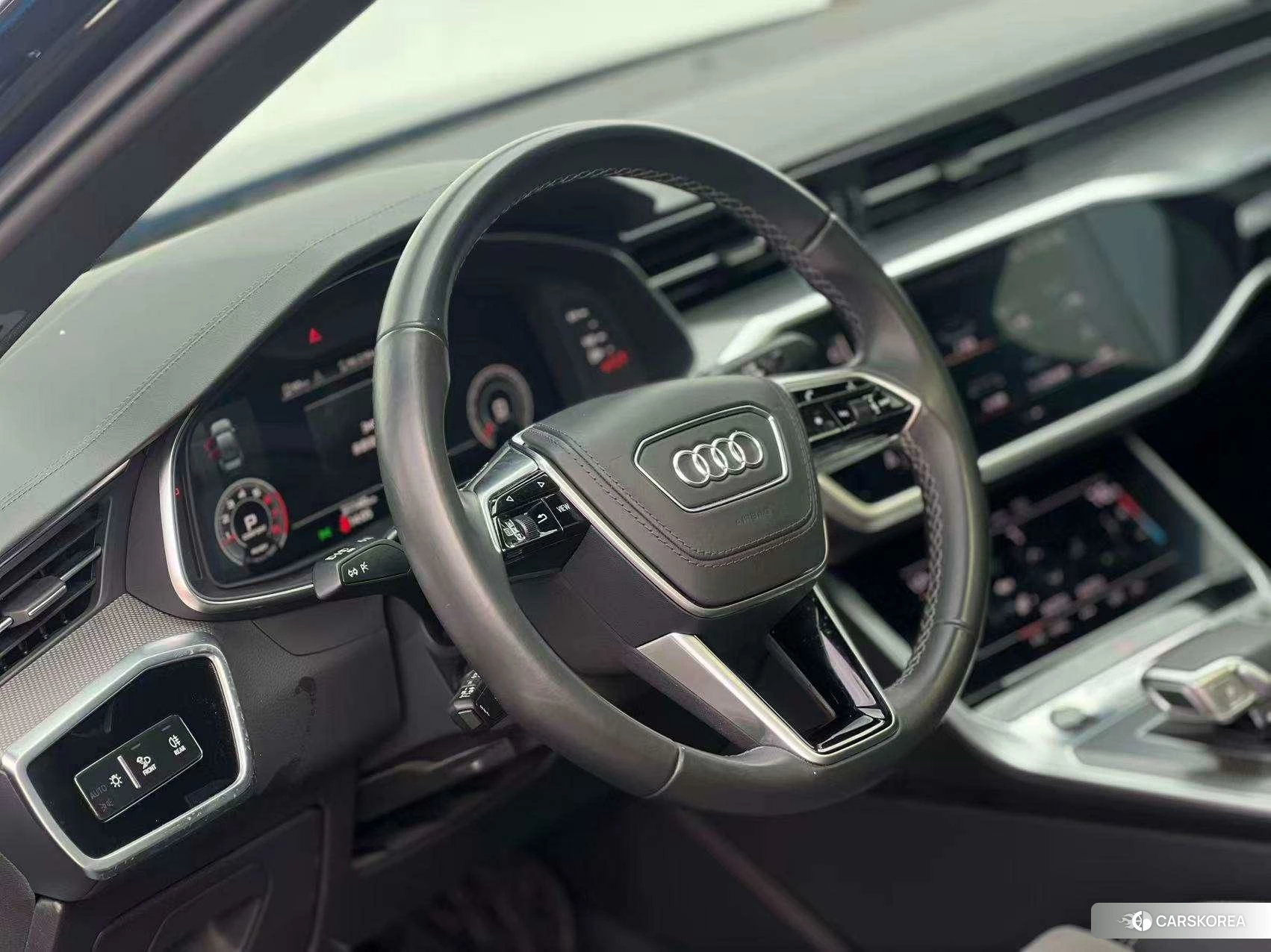 Audi A6L id 4454043 из Китая 20