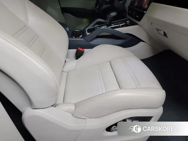 Porsche Cayenne (PO536) id 3349240 из Кореи 18