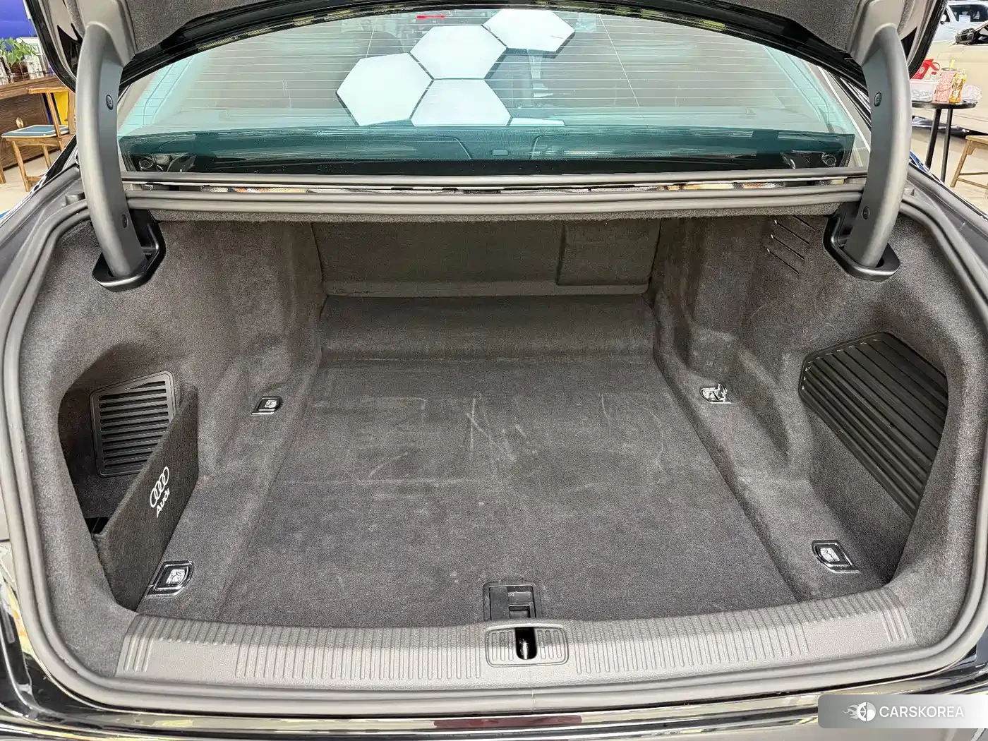 Audi A8 id 4628386 из Китая 20