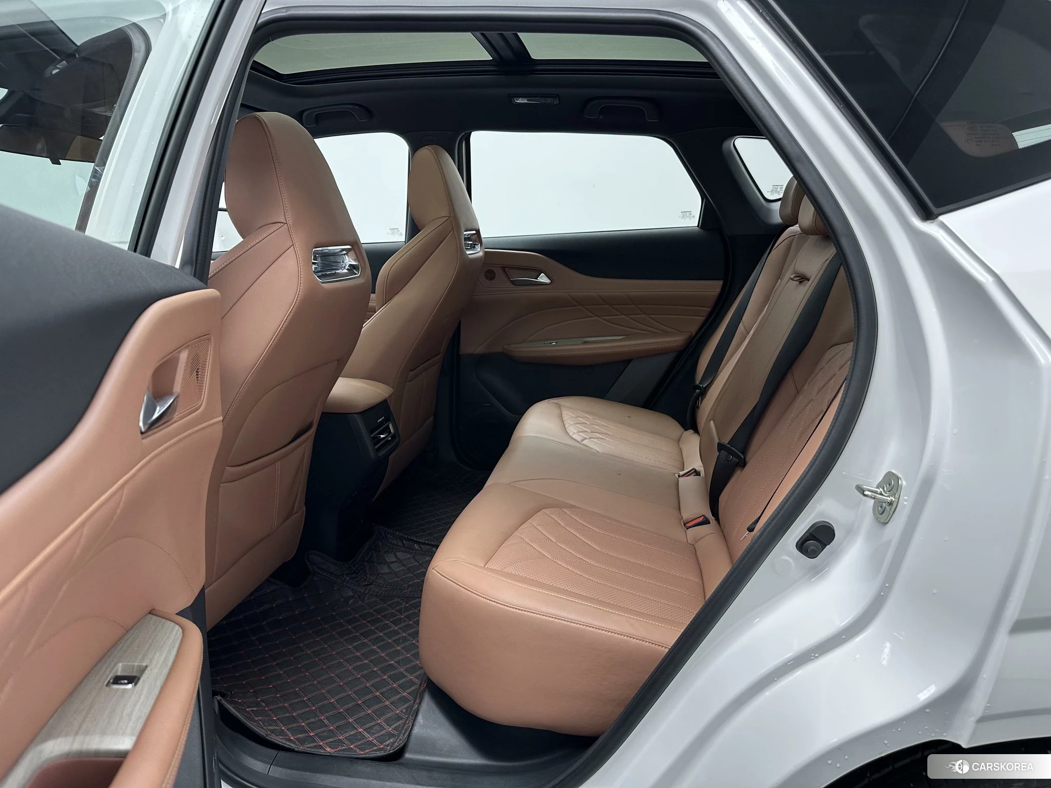 Chang'an UNI-Z PHEV id 4420810 из Китая 23