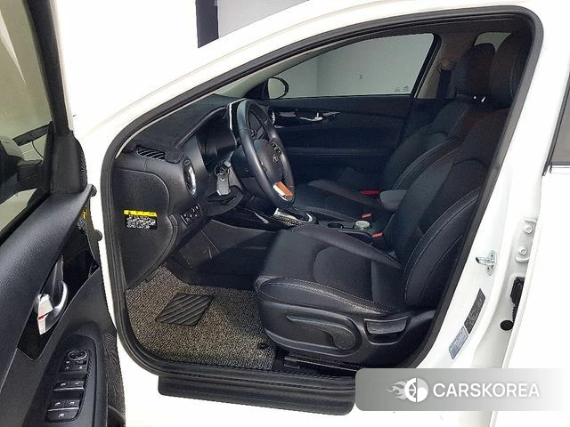 Kia Come New K3 id 3833834 из Кореи 18