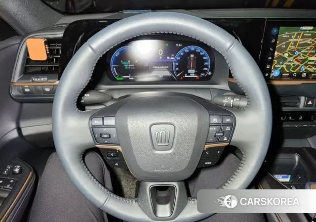 Toyota Crown Crossover id 3052886 из Кореи 9