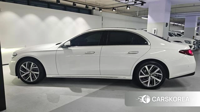 Mercedes-Benz E-Class W214 id 4511178 из Кореи 18
