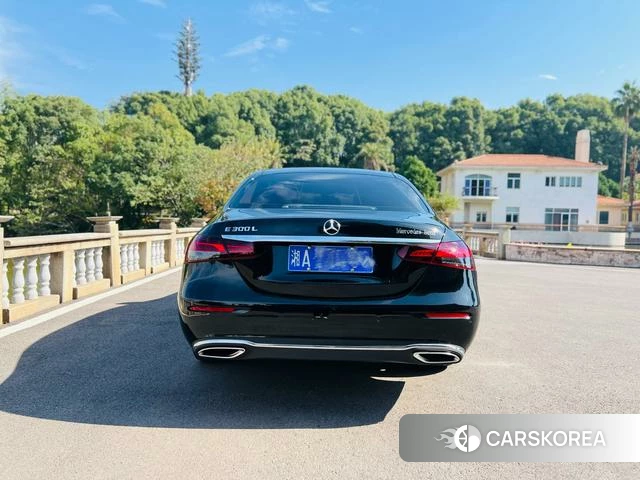 Mercedes-Benz E-class id 3856210 из Китая 10