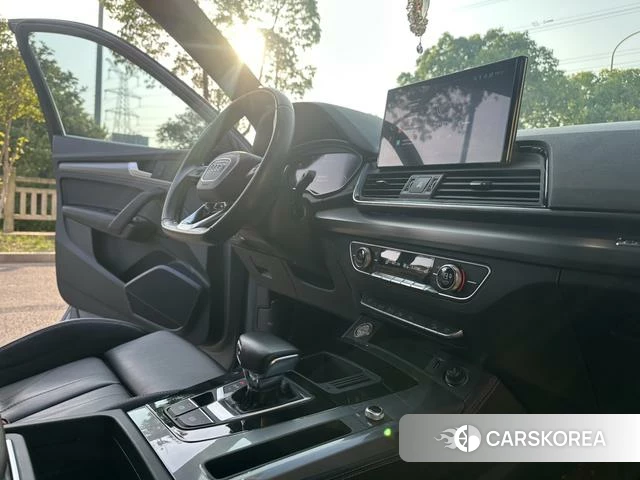 Audi Q5L Sportback id 4335020 из Китая 15