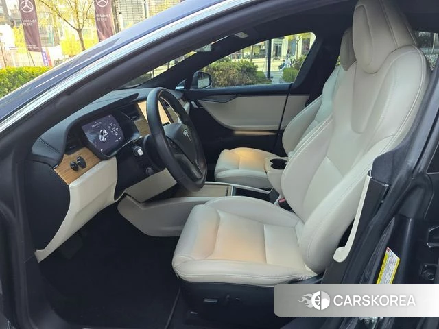 Tesla Model S id 3904915 из Кореи 9