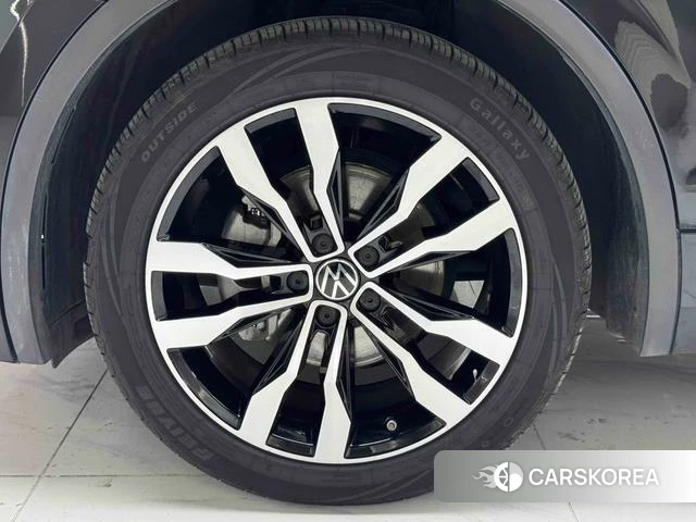 Volkswagen Tiguan L id 4314289 из Китая 16
