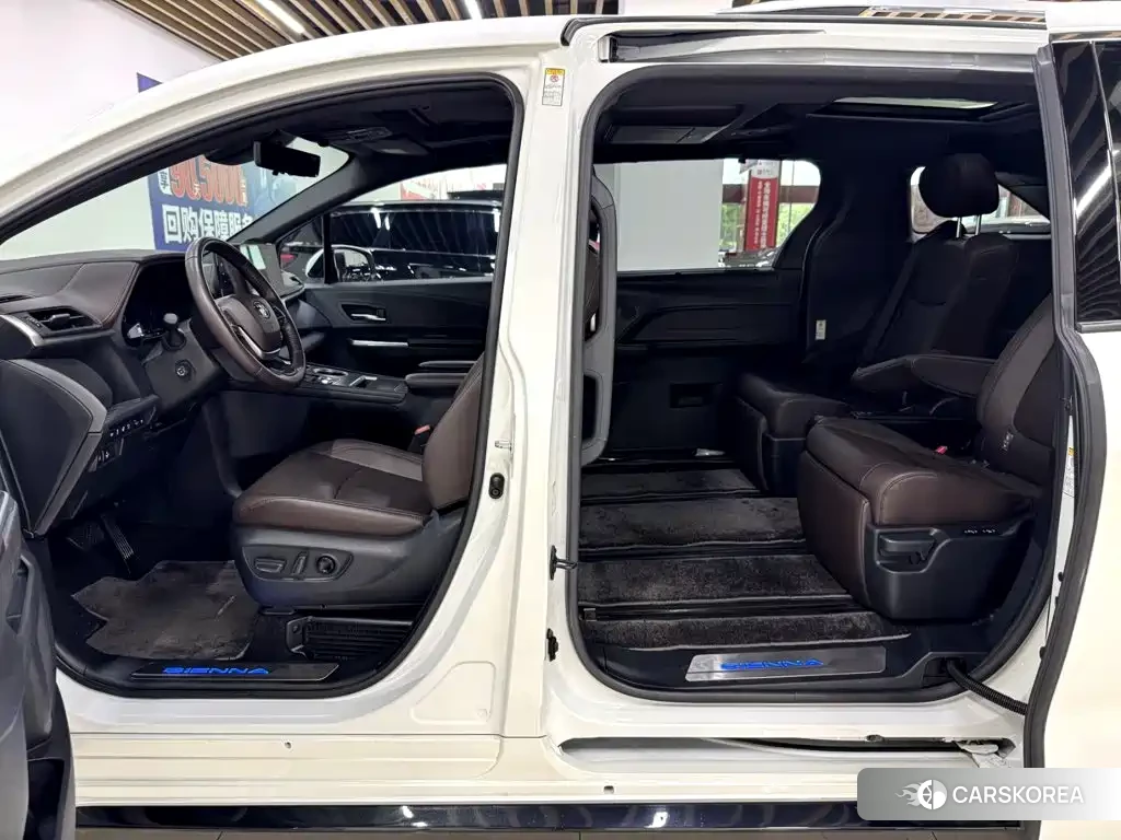 Toyota Sienna id 4583797 из Китая 26