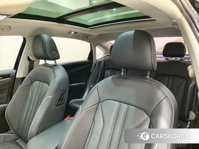 Volkswagen Passat id 4276955 из Китая 12