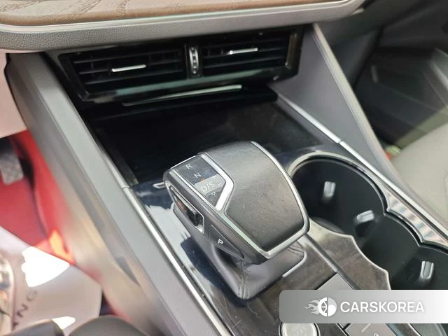 Volkswagen Touareg id 4259743 из Китая 19