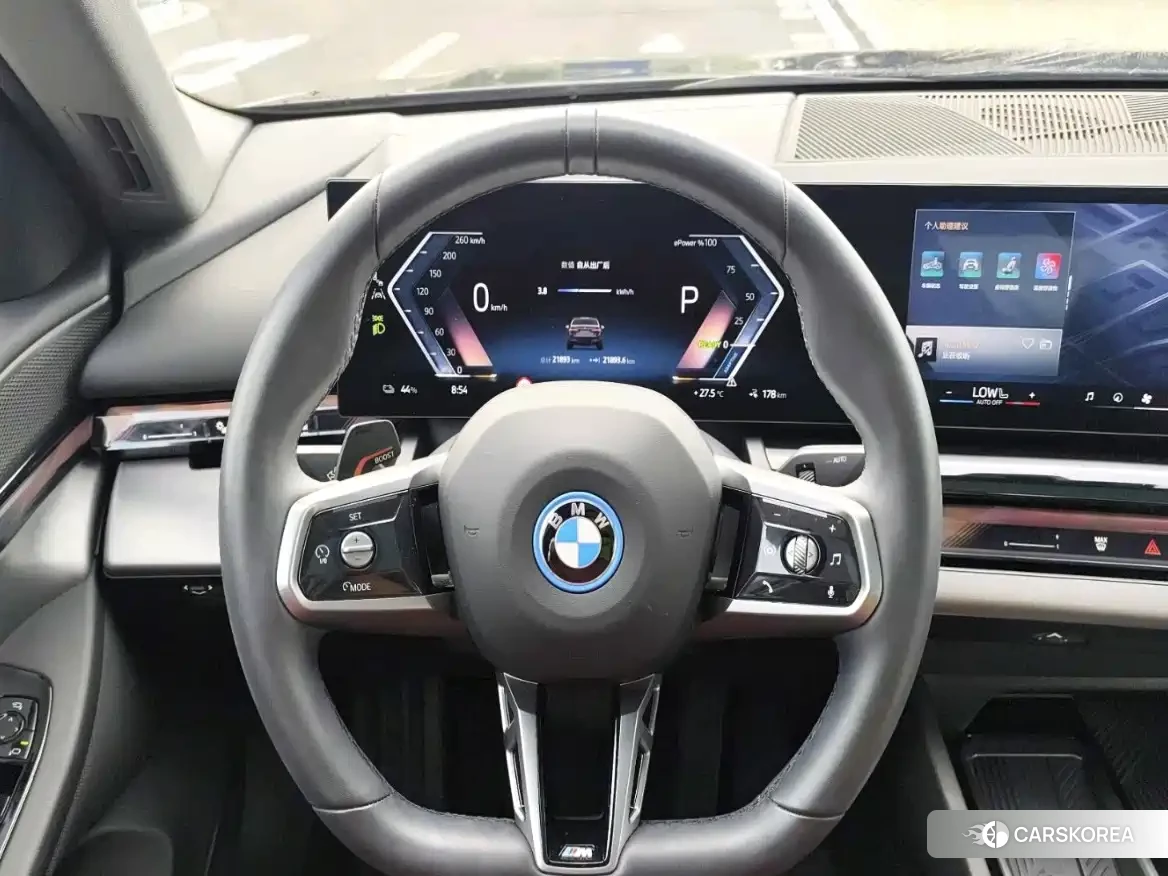 BMW i5 id 4649335 из Китая 12