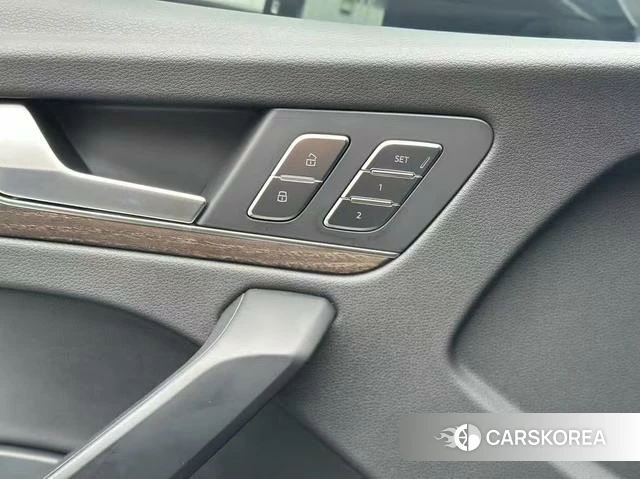 Audi Q5L id 4290307 из Китая 14