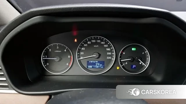 Hyundai The New Grand Starex id 3536417 из Кореи 18