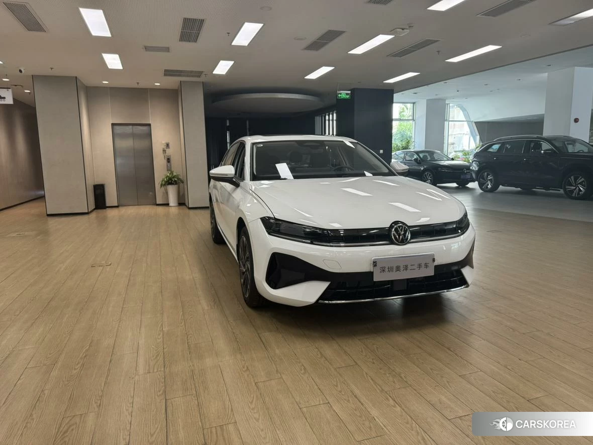Volkswagen Sagitar id 4440480 из Китая 8