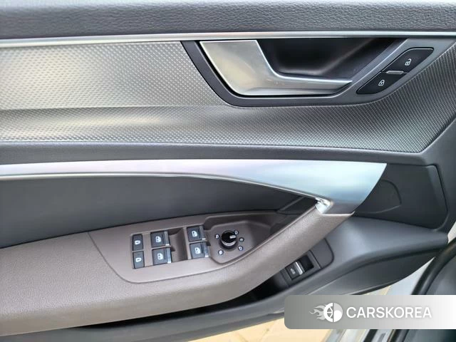 Audi A7L id 4291556 из Китая 13
