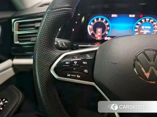 Volkswagen Tourang id 4321352 из Китая 20