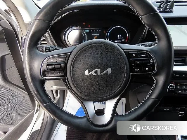 Kia Niro EV id 3373771 из Кореи 18