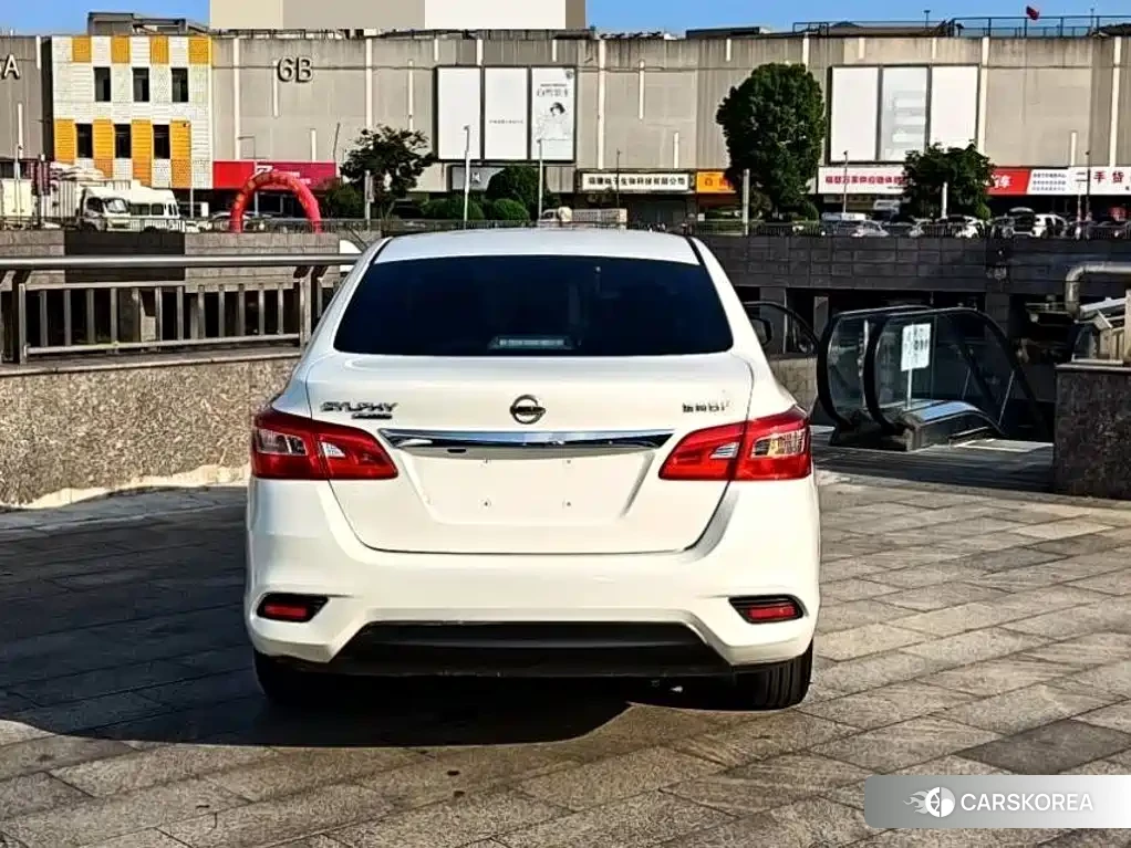 Nissan Sylphy id 4583616 из Китая 8