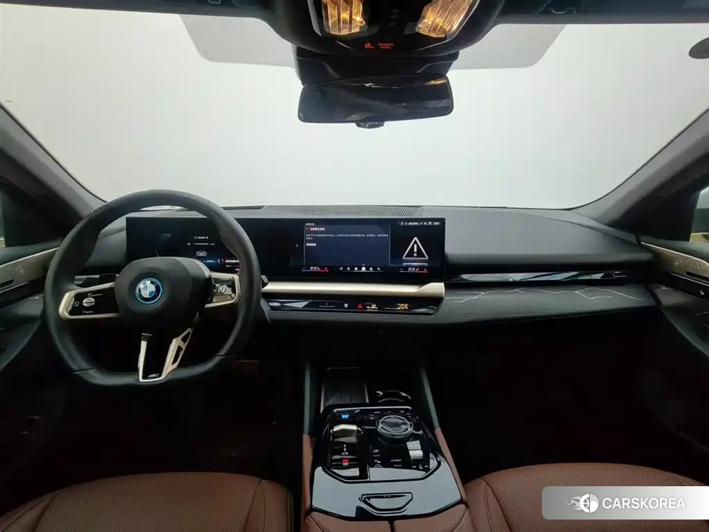 BMW i5 id 4576838 из Китая 16