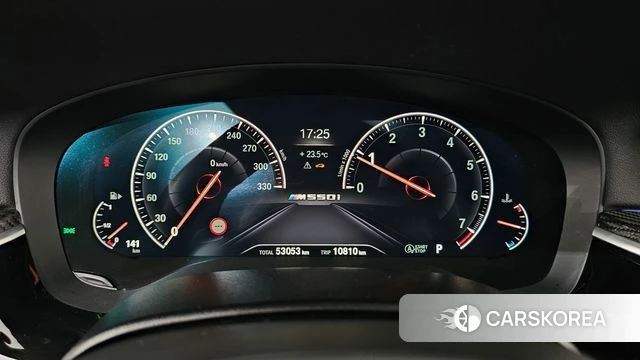 BMW 5 Series (G30) id 4430055 из Кореи 29