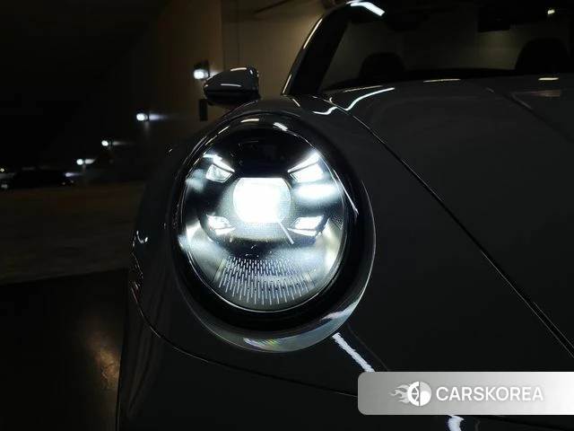 Porsche 911(992) id 4572695 из Кореи 18