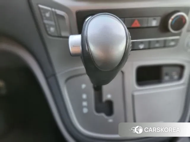 Hyundai The New Grand Starex id 3374547 из Кореи 15