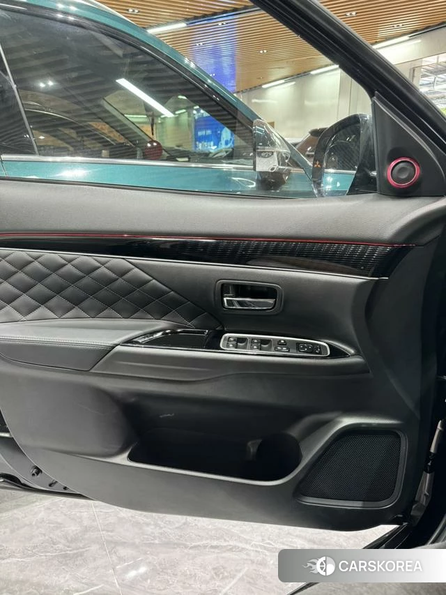 Mitsubishi  Outlander id 4235729 из Китая 13
