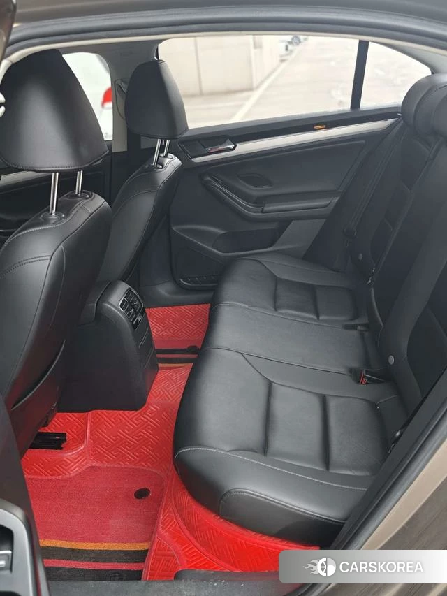 Volkswagen Sagitar id 4198986 из Китая 8