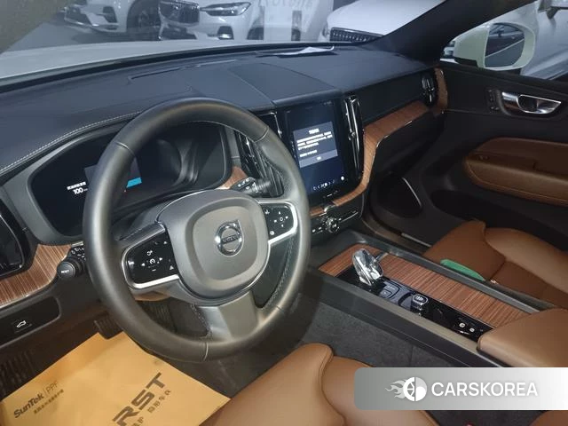 Volvo XC60 id 3908945 из Китая 8