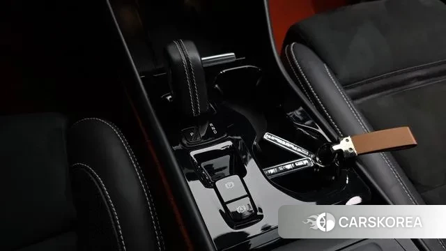 Volvo XC40 id 3396608 из Кореи 18