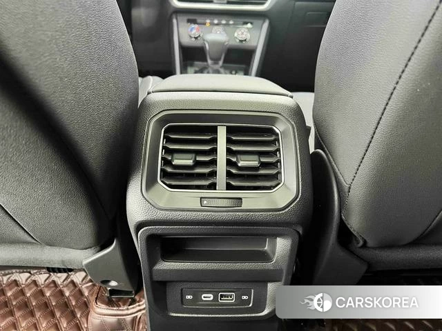 Volkswagen Tiguan L id 3939363 из Китая 19