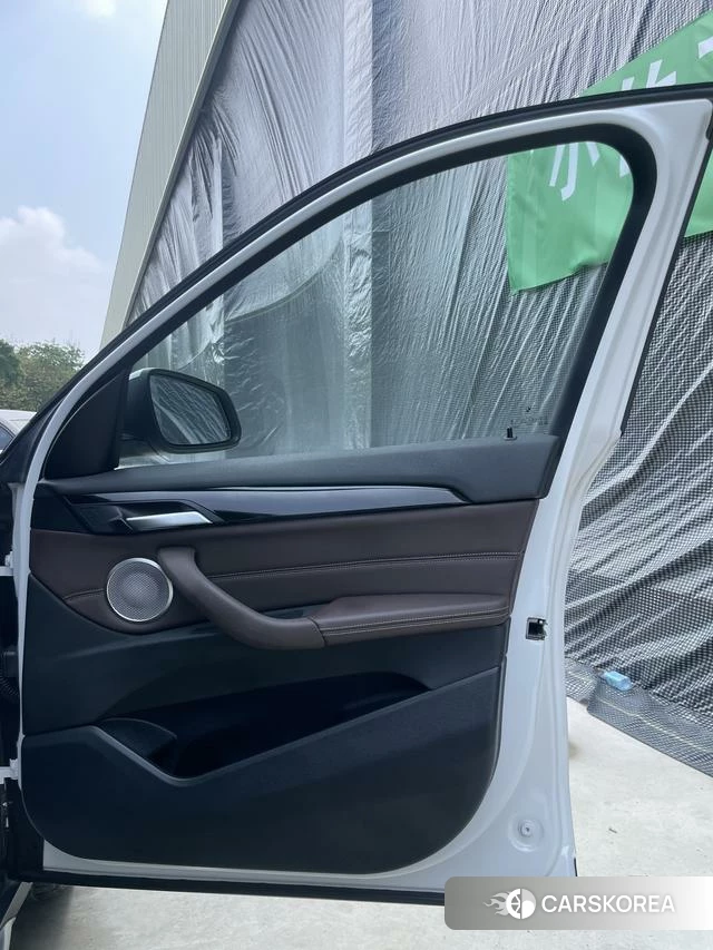 BMW X1 id 4273742 из Китая 23