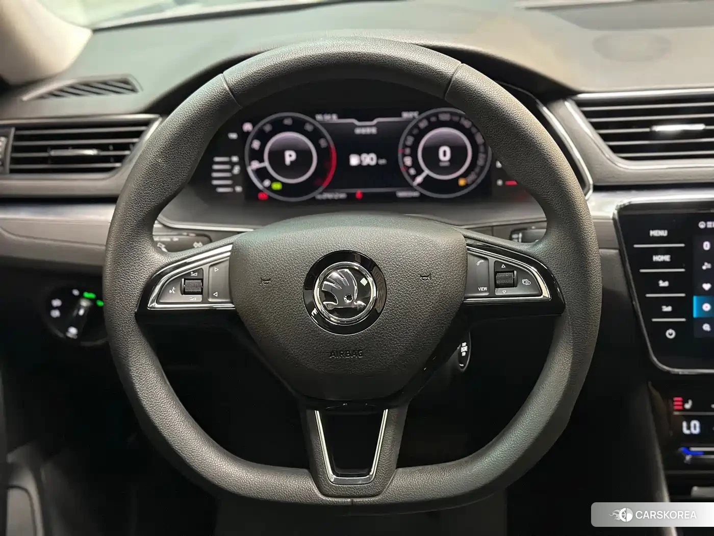 Skoda Superb id 4644512 из Китая 23