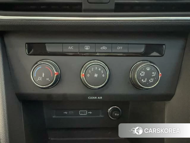 Volkswagen Tiguan L id 4262584 из Китая 23