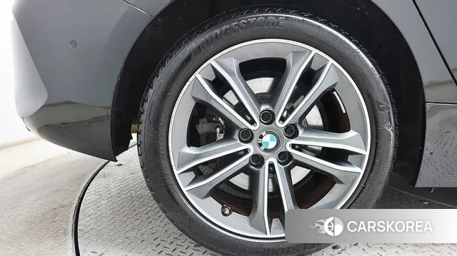 BMW 1 Series (F40) id 3787872 из Кореи 18