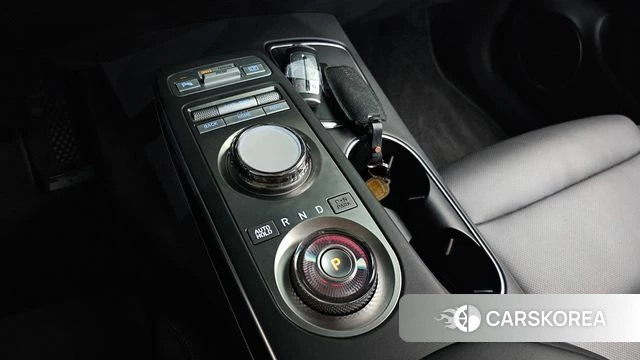 Genesis GV70 id 4402200 из Кореи 32