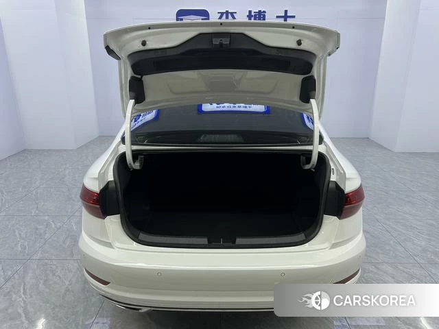 Volkswagen Sagitar id 4328857 из Китая 21