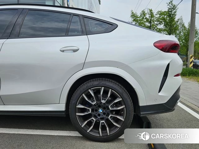 BMW X6 (G06) id 4279554 из Кореи 13