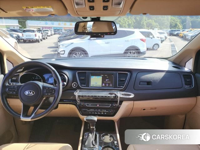 Kia The New Carnival id 4563055 из Кореи 18