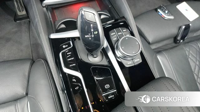 BMW 5 Series (G30) id 4730617 из Кореи 33
