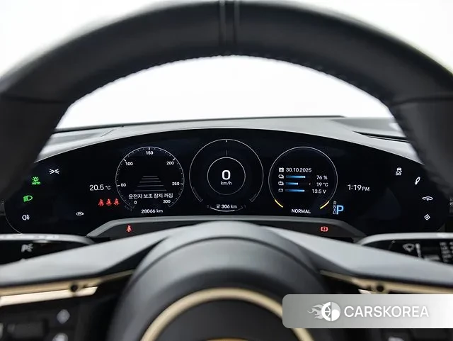 Porsche Taycan id 3365686 из Кореи 15