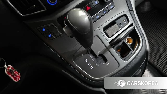 Hyundai The New Grand Starex id 4754835 из Кореи 29
